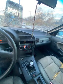BMW e36 325i 141kw - 7