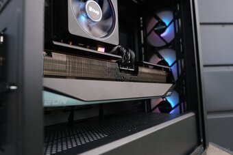 Herný PC, Ryzen 7 7800F, RX 9070XT, 32GB RAM, SSD, 24m - 7