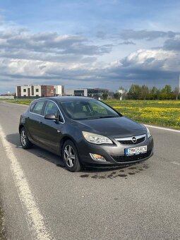 Opel Astra J 1.4 103kw 2010 - 7