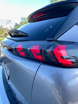 Peugeot 2008 1.2 PureTech 130 GT EAT8 - 7