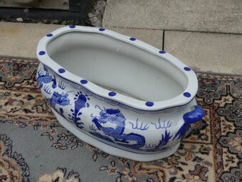 dekoratívne porcelánové vázy a kvetináče v štýle modro-biele - 7