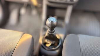 Predám Suzuki Swift 1.3 benzín 68kW - 7