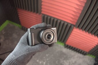 Sony ZV-1F - 7