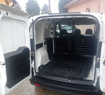 Doblo 1.3 multijet          4899€+DPH - 7