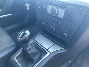 Opel Vectra GTS 1.9 CDTi 88kW - 7