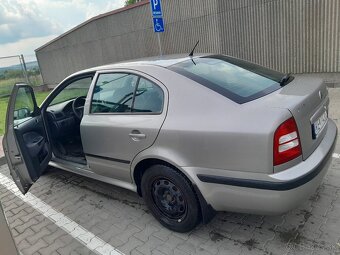 Octavia tour benzin - 7