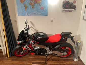 Aprilia Tuono V4 Factory r.23 - 7