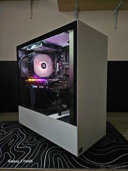 Ryzen 7 5700x3D / RTX 3070 / 16GB RAM - 7