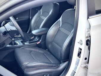 Hyundai i30 fastback 1.5 T-GDI MHEV STYLE - 7