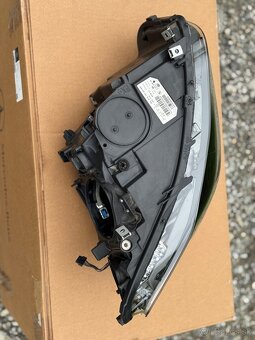 BMW F10 bixenon - 7