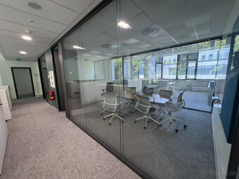 Prenájom samostatného kancelárskeho traktu 620 m² pri nábrež - 7