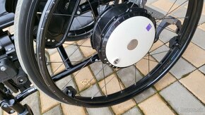 invalidny vozik 44cm + pridávne el, kolesa E-Motion - 7