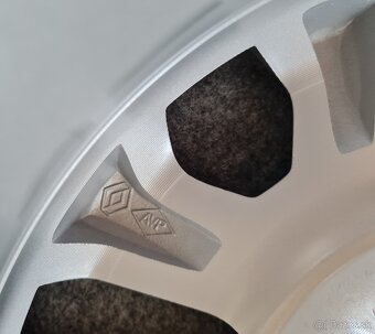 R16 5x114,3 original DACIA DUSTER I. II. - 7