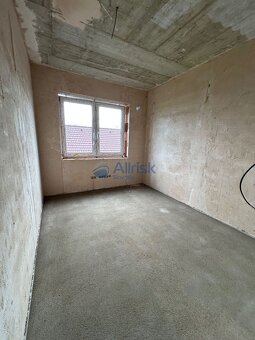 NOVÁ CENA Novostavba : 4izb byt s terasou, 3x park. miest - 7