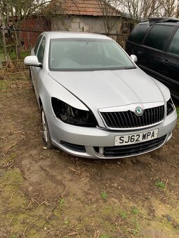 Rozpredám Octavia 2 facelift - 7