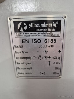 Nafukovací motorový člun - 7