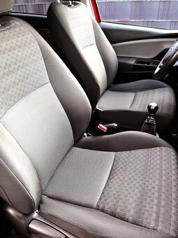 Toyota yaris 2016 - 7