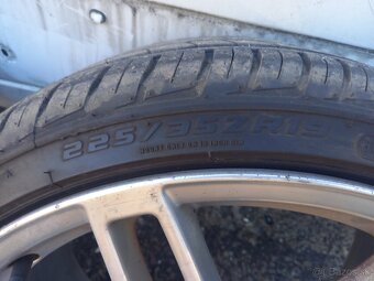 Ford 3ks orig. alu. disky 7Jx16 a 2ks AUDI 225/35-ZR19 - 7