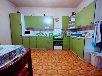 NOVÃ CENA-Rodinný dom so záhradou-Šurice- NA PREDAJ - 7