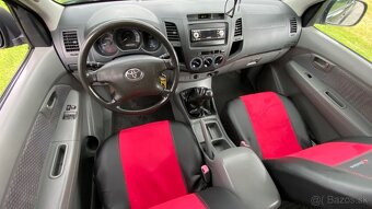 Toyota Hilux 2.5 I D-4D 88kw off-road - 7