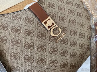 Kabelka Guess Zamira Quattro G - 7