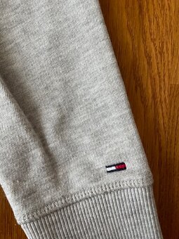 Tommy Hilfiger mikina -originál1 - - 7