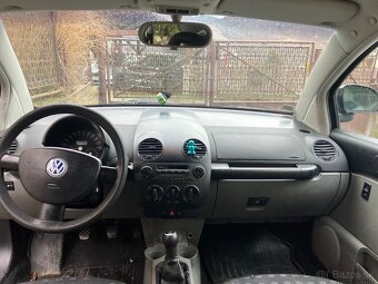 Volkwagen New Beetle - 7