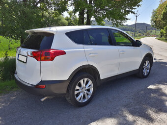 TOYOTA RAV4 2,2 D-CAT 4x4 - 7
