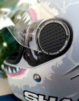 Přilba Shark Spartan Carbon / Replica Lorenzo.. NOVÁ - 7
