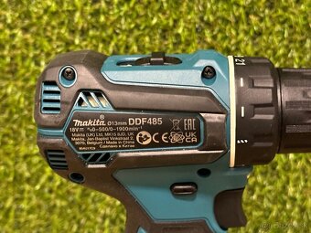 MAKITA Aku bezuhlíkový skrutkovač Li-ion LXT 18V DDF485 - 7