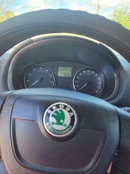 Škoda Fabia 2 - 7