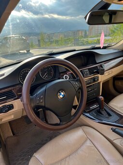Bmw 320d 120kw A/T - 7