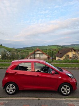 Kia Picanto 1.0 - 7