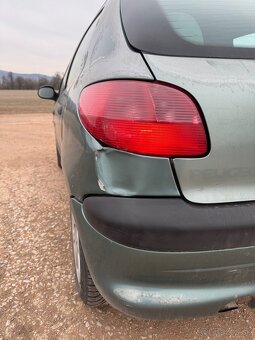Peugeot 206 2.0 HDI. REZERVOVANÉ - 7