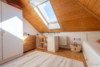 Rodinný dom v centre mesta Púchov - 7