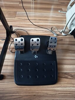 Predám volant Logitech G 923 a pedále+riadiacu páku. - 7
