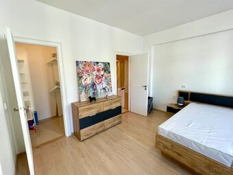 Prenájom veľký 2.izbový byt,2x balkón v centre mesta NR - 7