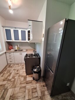 Izba v 3 izbovom byte + zvyšok spoločný - 7