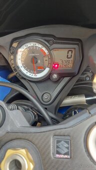 Suzuki Gsxr 600 k9 - 7