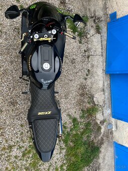 KAWASAKI ZX12R - 7