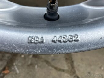 Alu disky r15 Mazda,Kia,Chrysler,Honda 5x114.3 ET 35 - 7