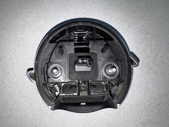 Emblém piatých dverí s logom Opel / Systém otvárania kufru - 7