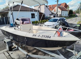 Predám motorový čln s privesom - 7