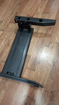 vyskovo nastavitelna stolova noha BENE - 7