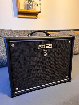 Predám elektrickú gitaru Ibanez SA260FM+Boss Katana 50 MKII - 7