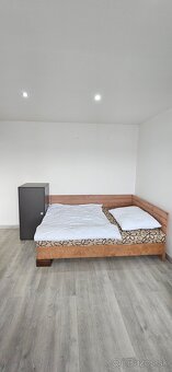 PRENÁJOM 1.IZBOVÝ BYT-STRED - 7