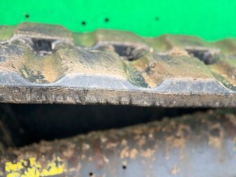 Smykový pásoví nakladač Bobcat T550 - 7