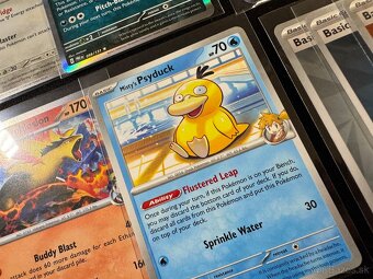Pokemón MEGA balík B: 100ks kariet v obaloch s EX a darčeky - 7