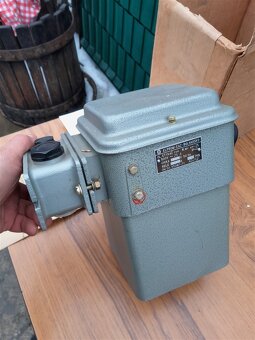 Predám elekro súčiastky - 7