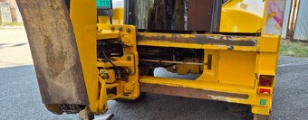 Komatsu WB93R  traktorbager - 7
